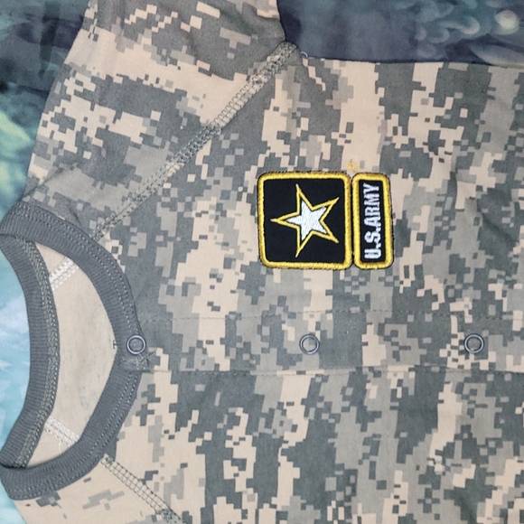 Tiny Trooper US Army Infant Bodysuit - Picture 2 of 4